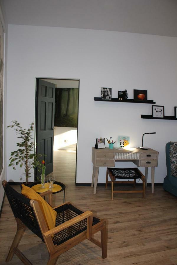 Simple & Elegant Apartment Лиепая Экстерьер фото